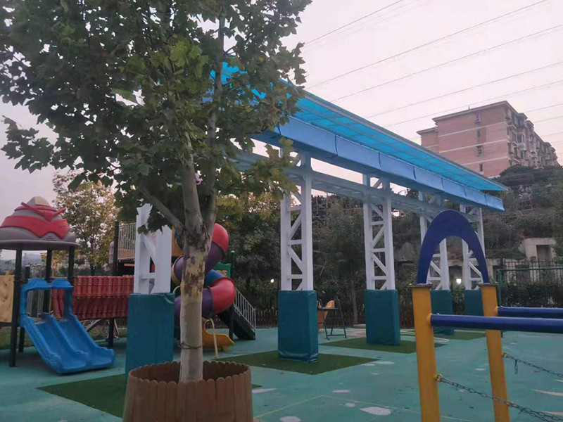 門頭溝幼(yòu)兒(ér)園室外(wài)電動遮陽簾完工